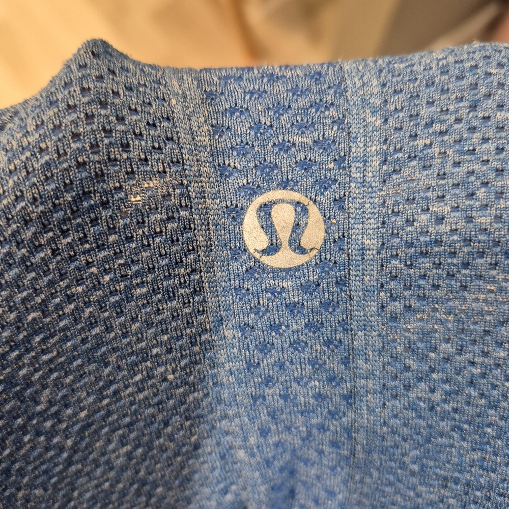 Lululemon Women’s Blue Performance Knit Top